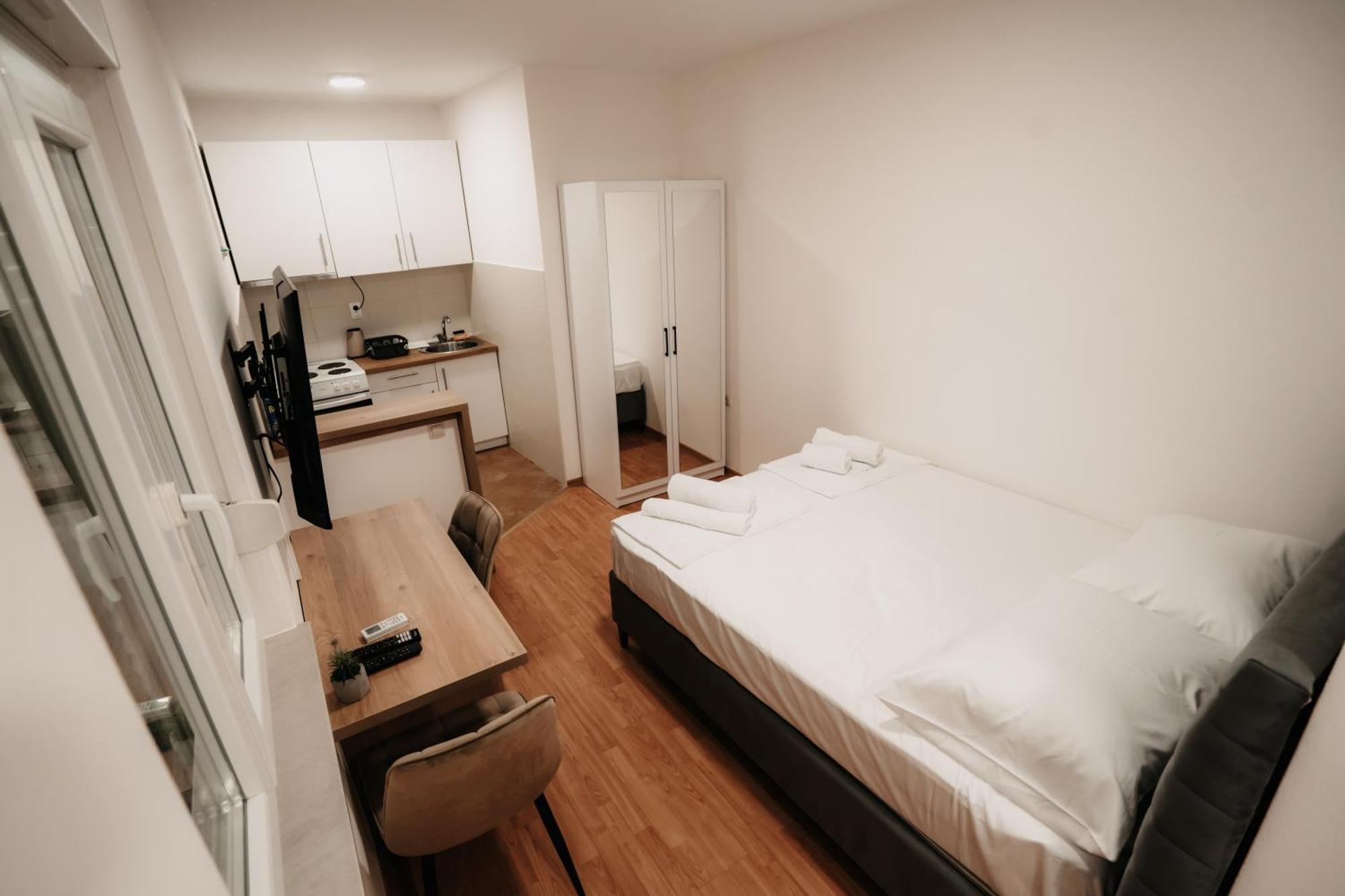Riverside Apartments Мостар Екстер'єр фото