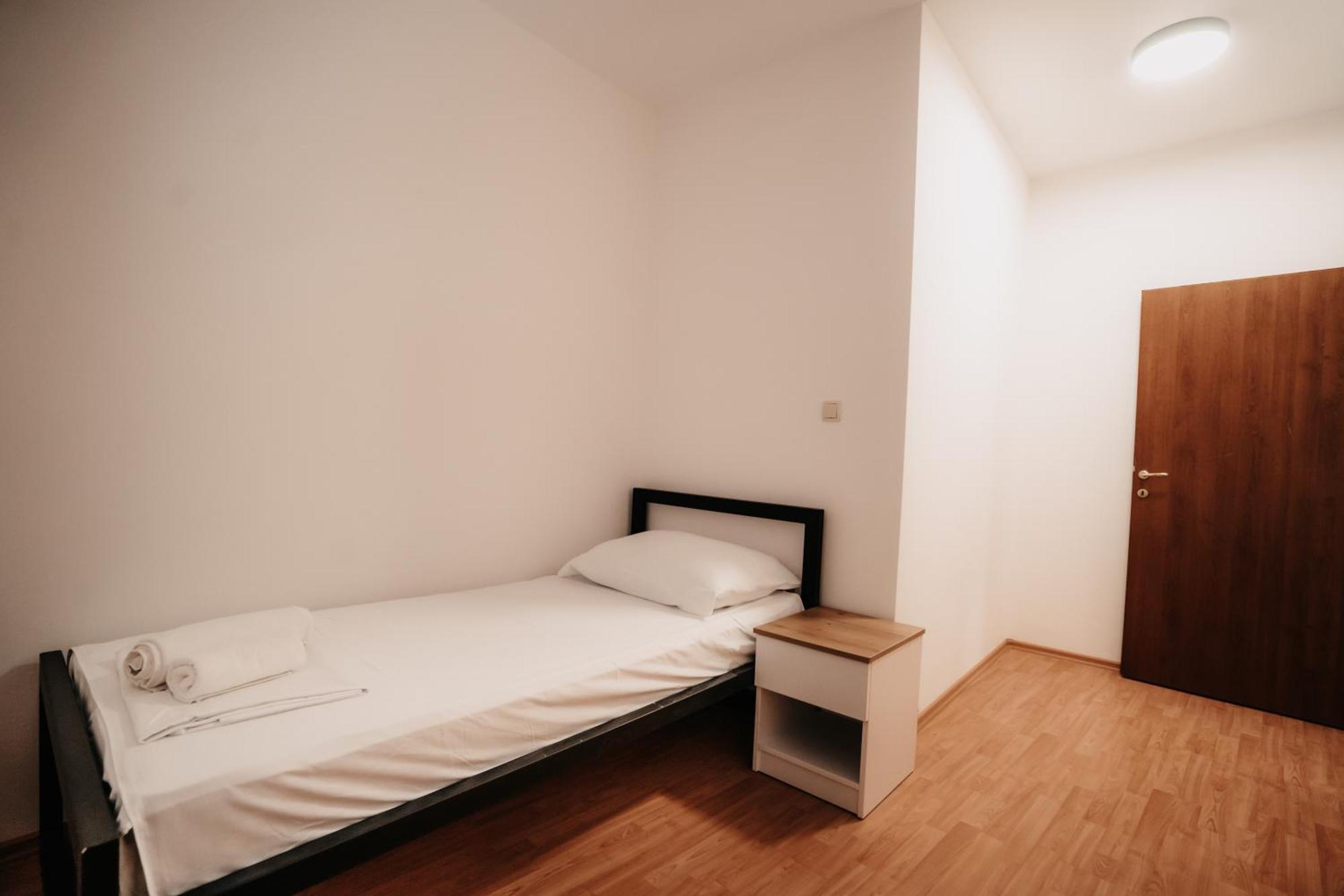 Riverside Apartments Мостар Екстер'єр фото