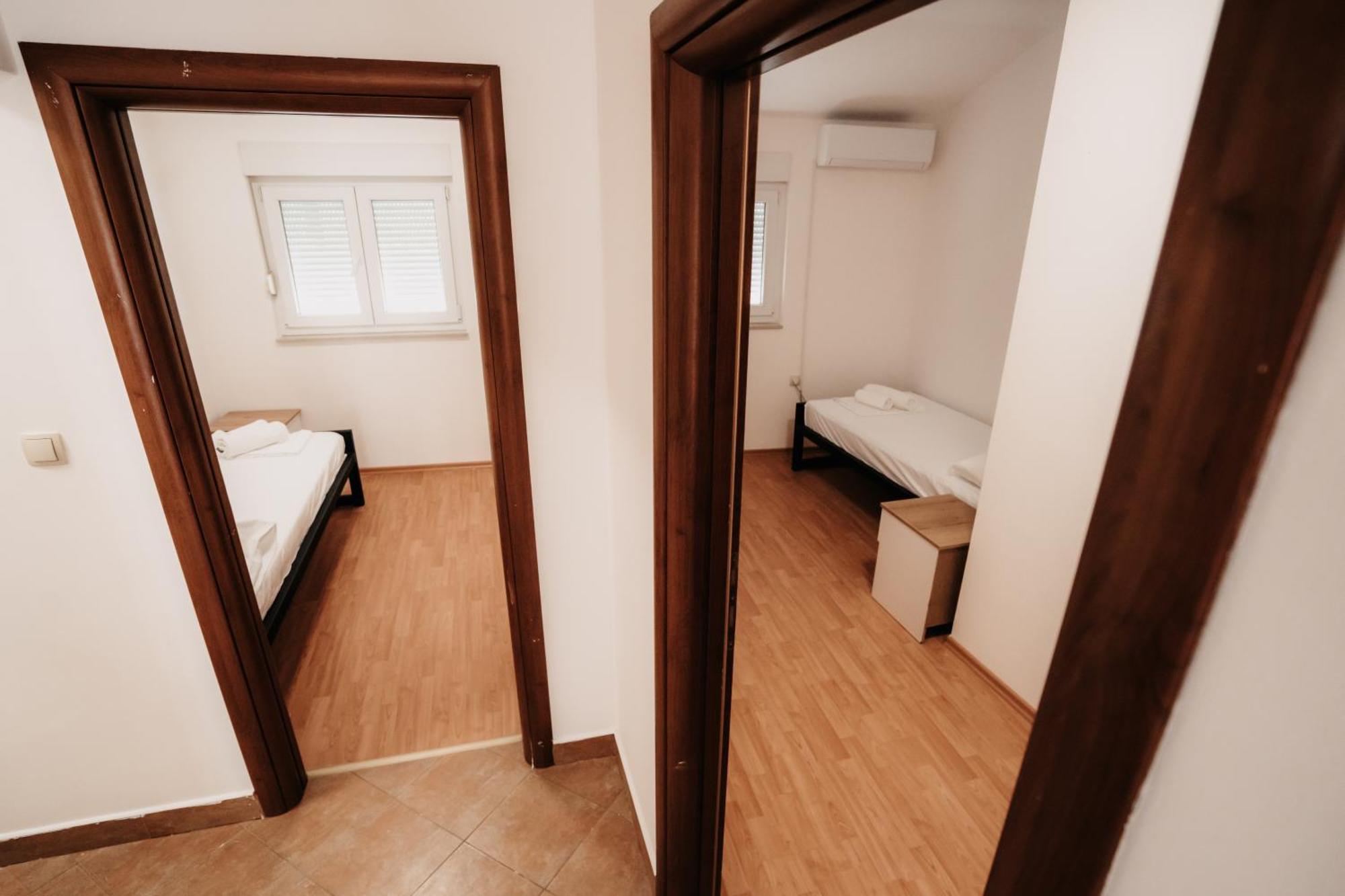 Riverside Apartments Мостар Екстер'єр фото