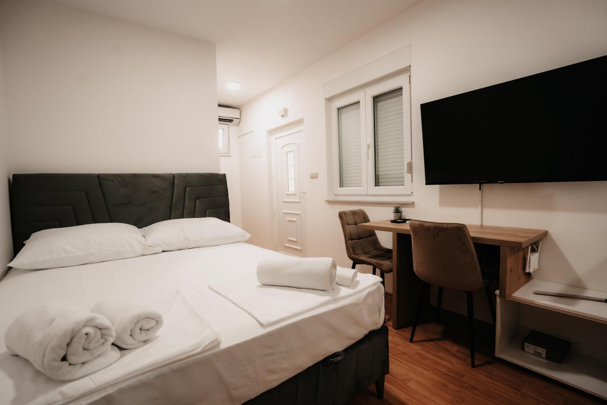 Riverside Apartments Мостар Екстер'єр фото